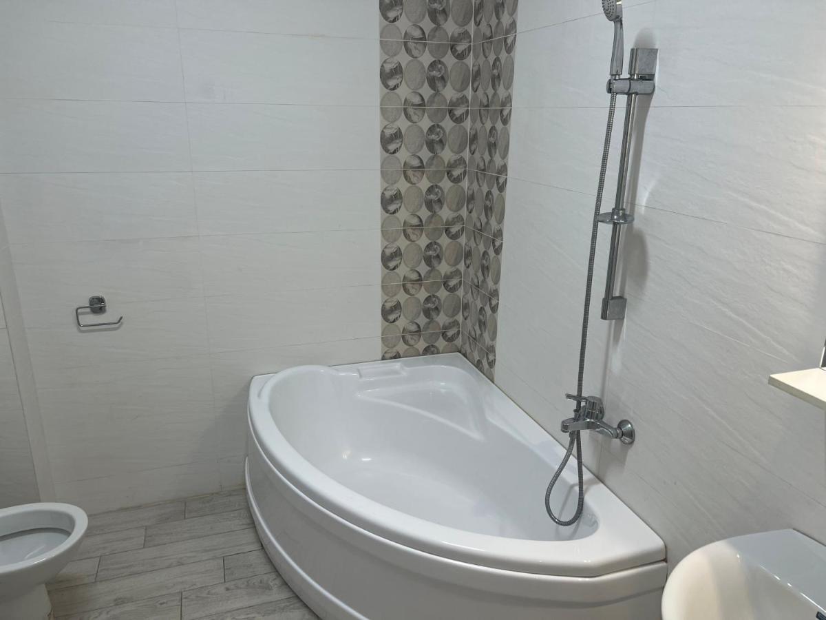 Apartament Militari Residence Roşu Dış mekan fotoğraf